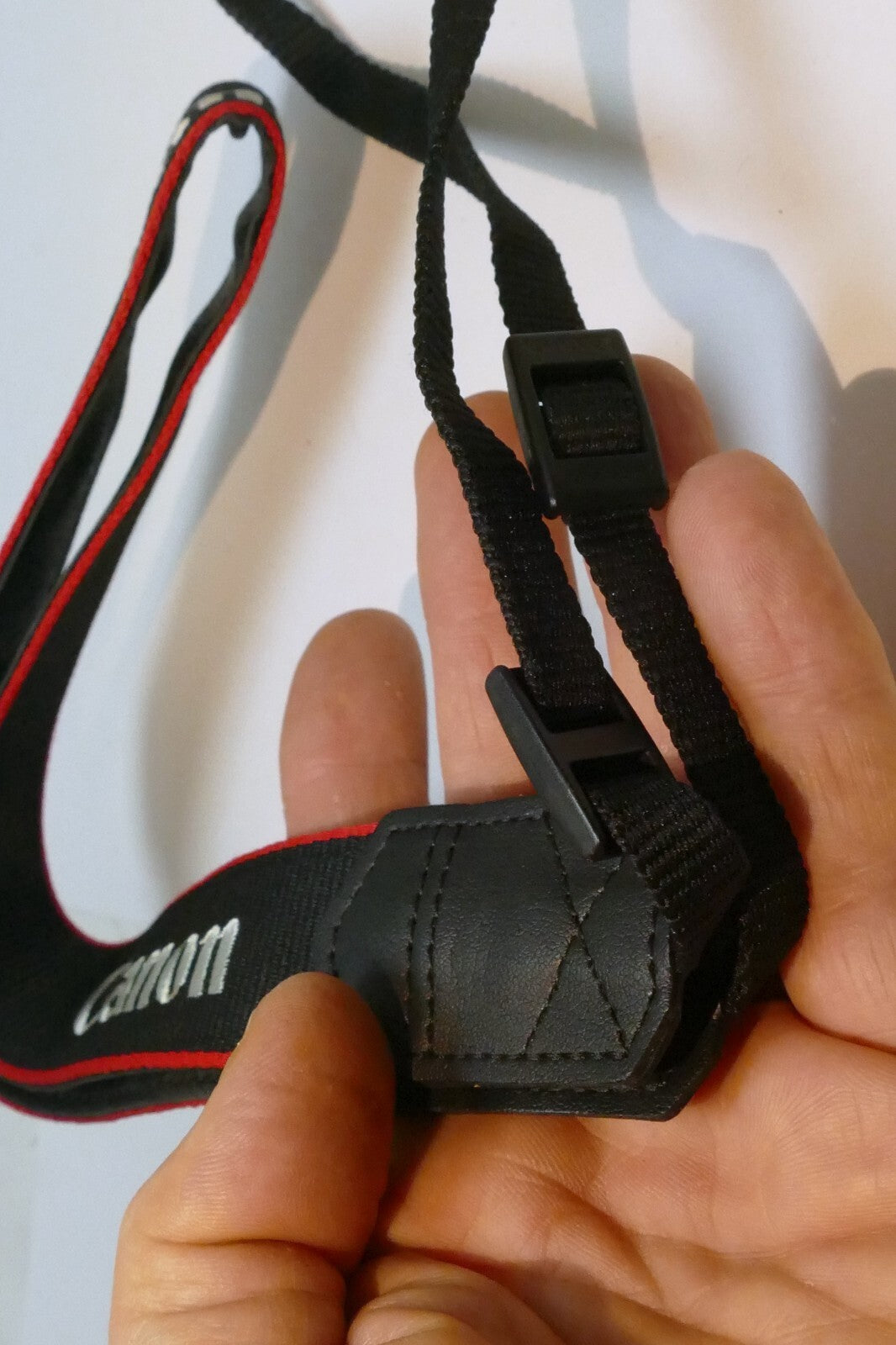 Canon EOS R5 Camera Neck Shoulder Strap Canvas Black/Red - Genuine OEM