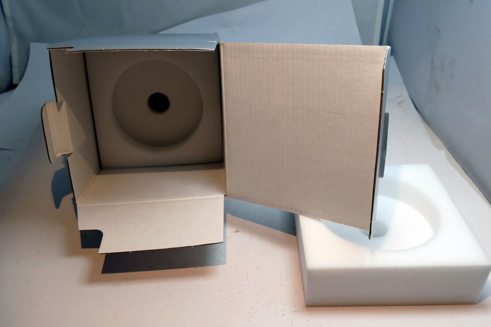 Empty Box (only ) for  15 652 Leica  Macro Adapter - M close up 90mm