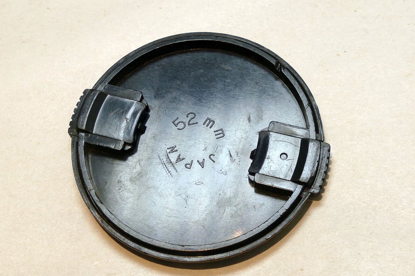 Vivitar 52mm lens front cap (snap on type) for 100mm f3.5 macro