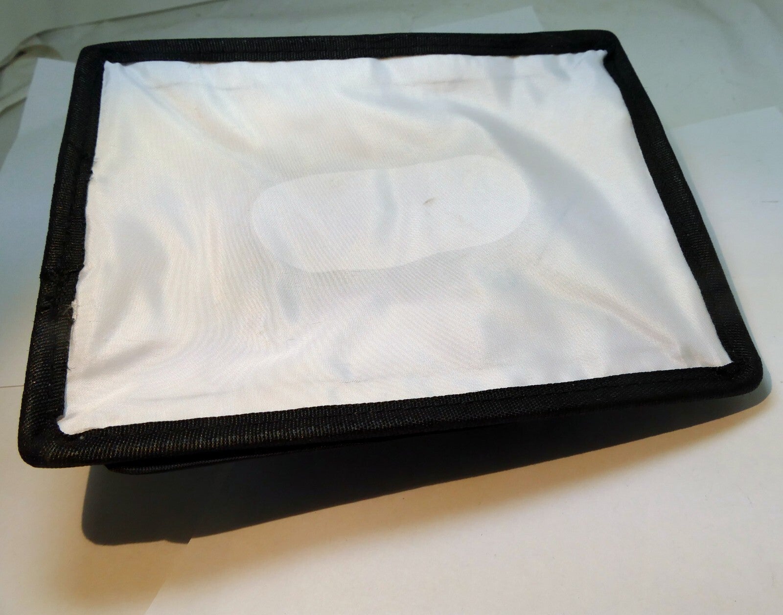 Vello FD-500 MINI Light Bouncer SOFTBOX Flash Diffuser for external Flash