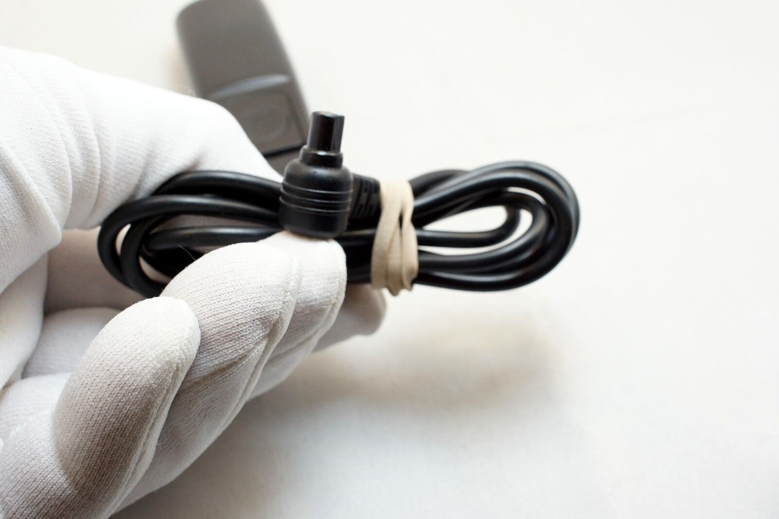 Shutter release wired 3 pin