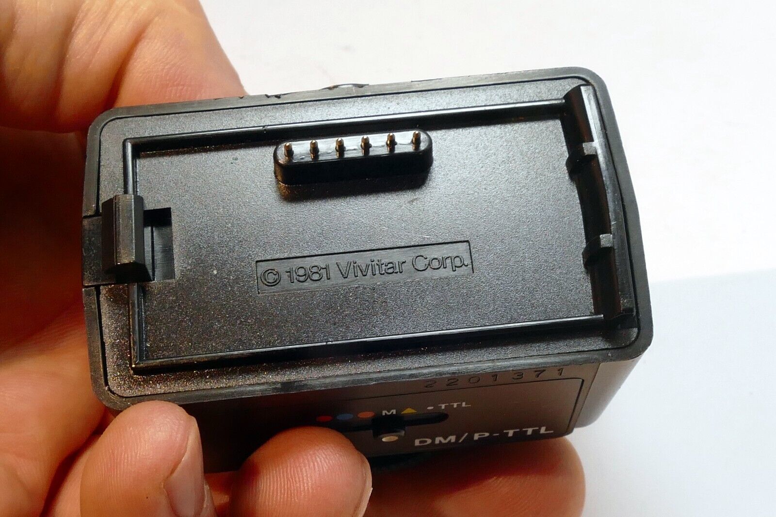 Vivitar DM Pentax P-TTL Adapter for flash 6 pin