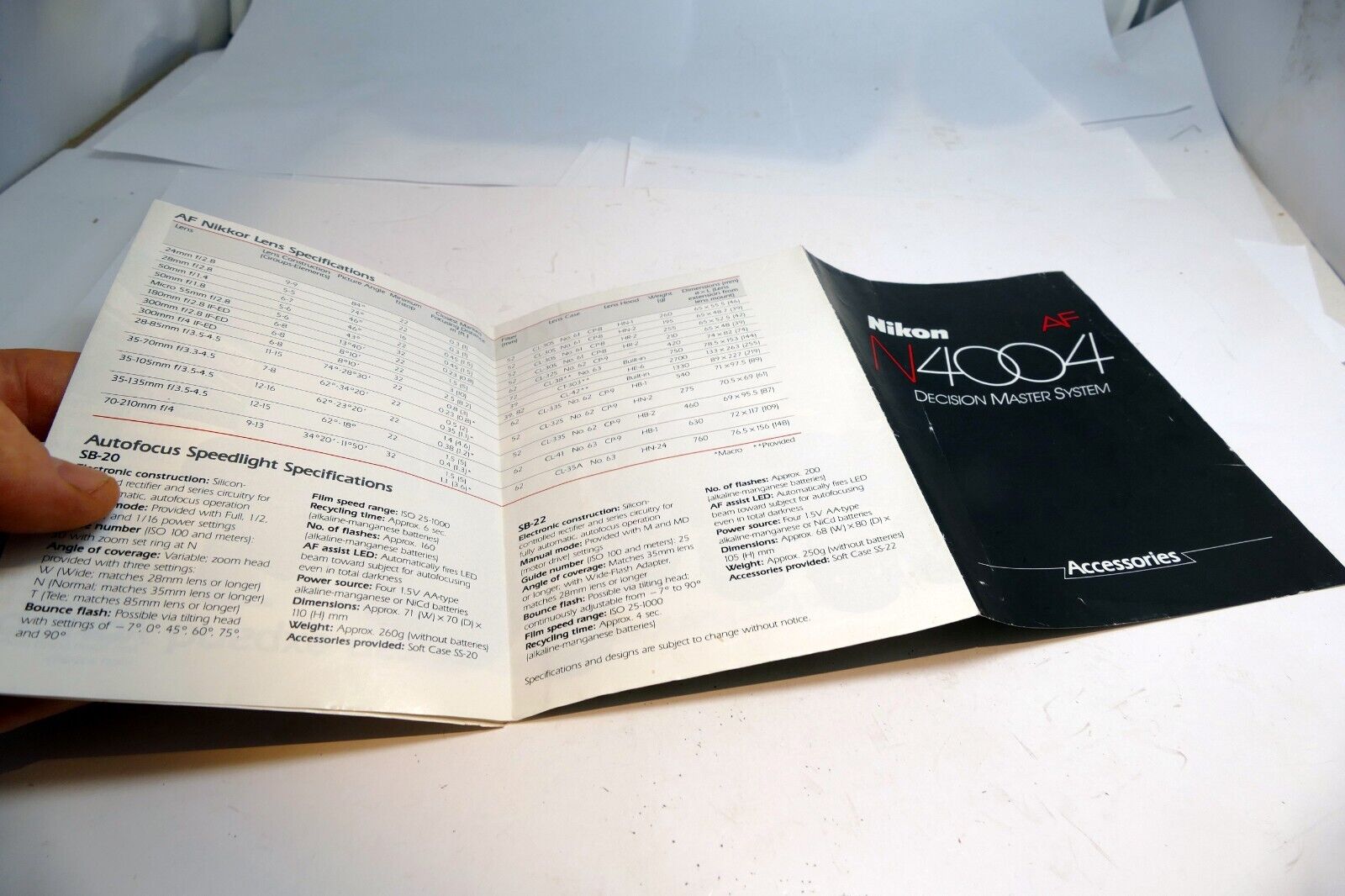 Nikon N4004 AF camera  Photo Guide Brochure accessory list