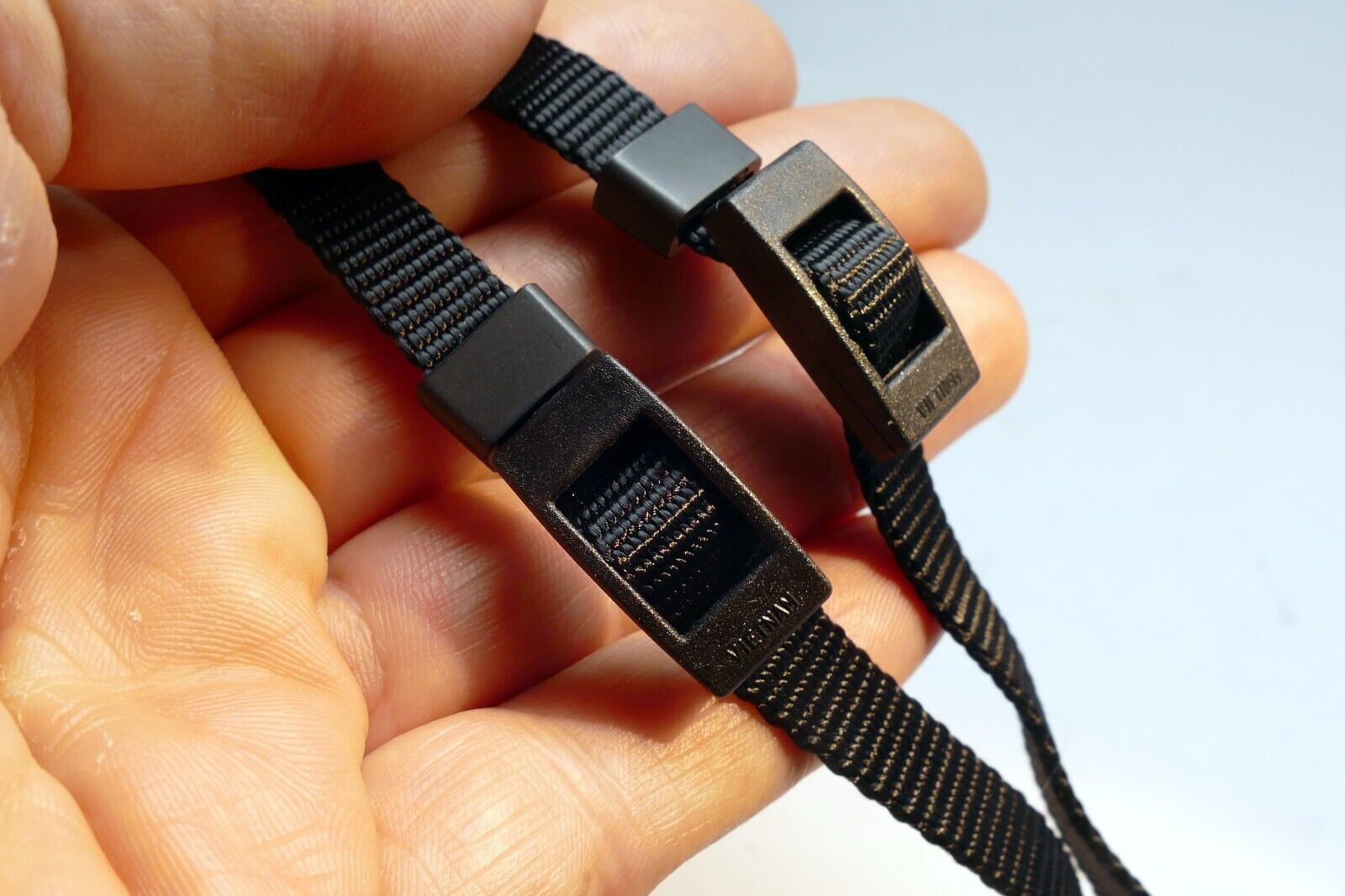 Sony Alpha A7  Camera Neck Shoulder Strap 3.5cm wide - genuine OEM