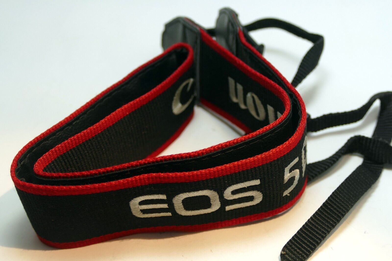 Canon EOS 5D Mark II Digital Camera Neck Shoulder Strap Black-Red - Genuine OEM