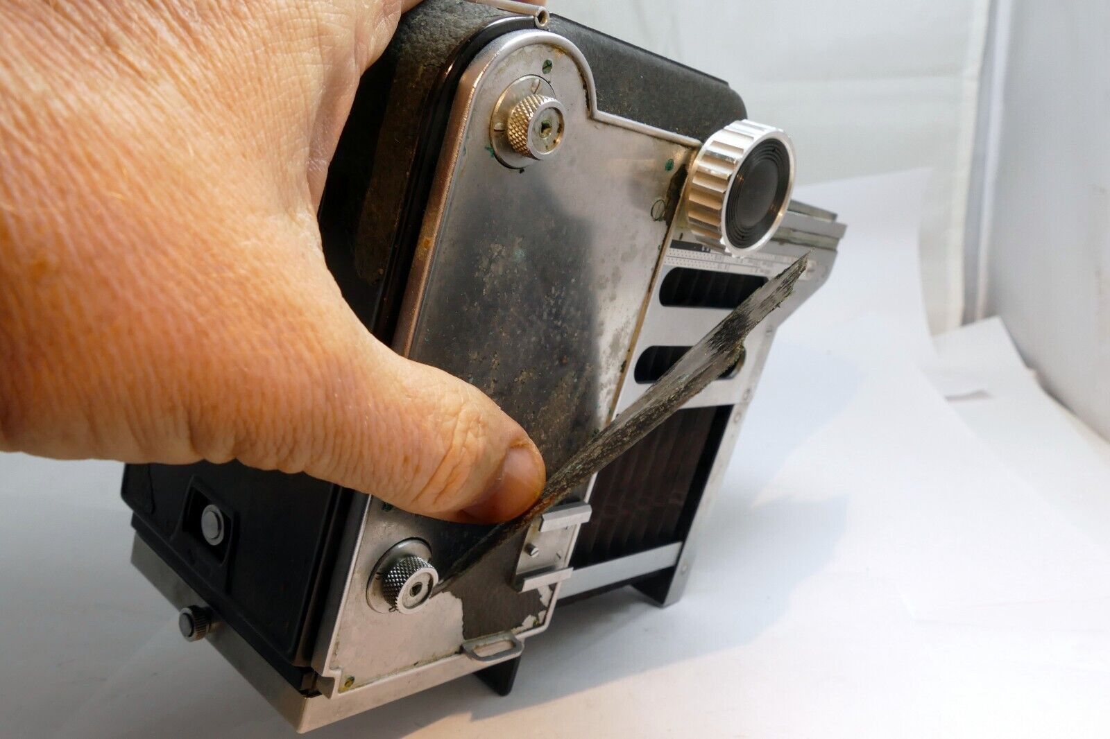 MAMIYA Mamiyaflex Professional TLR Film Camera Body works good