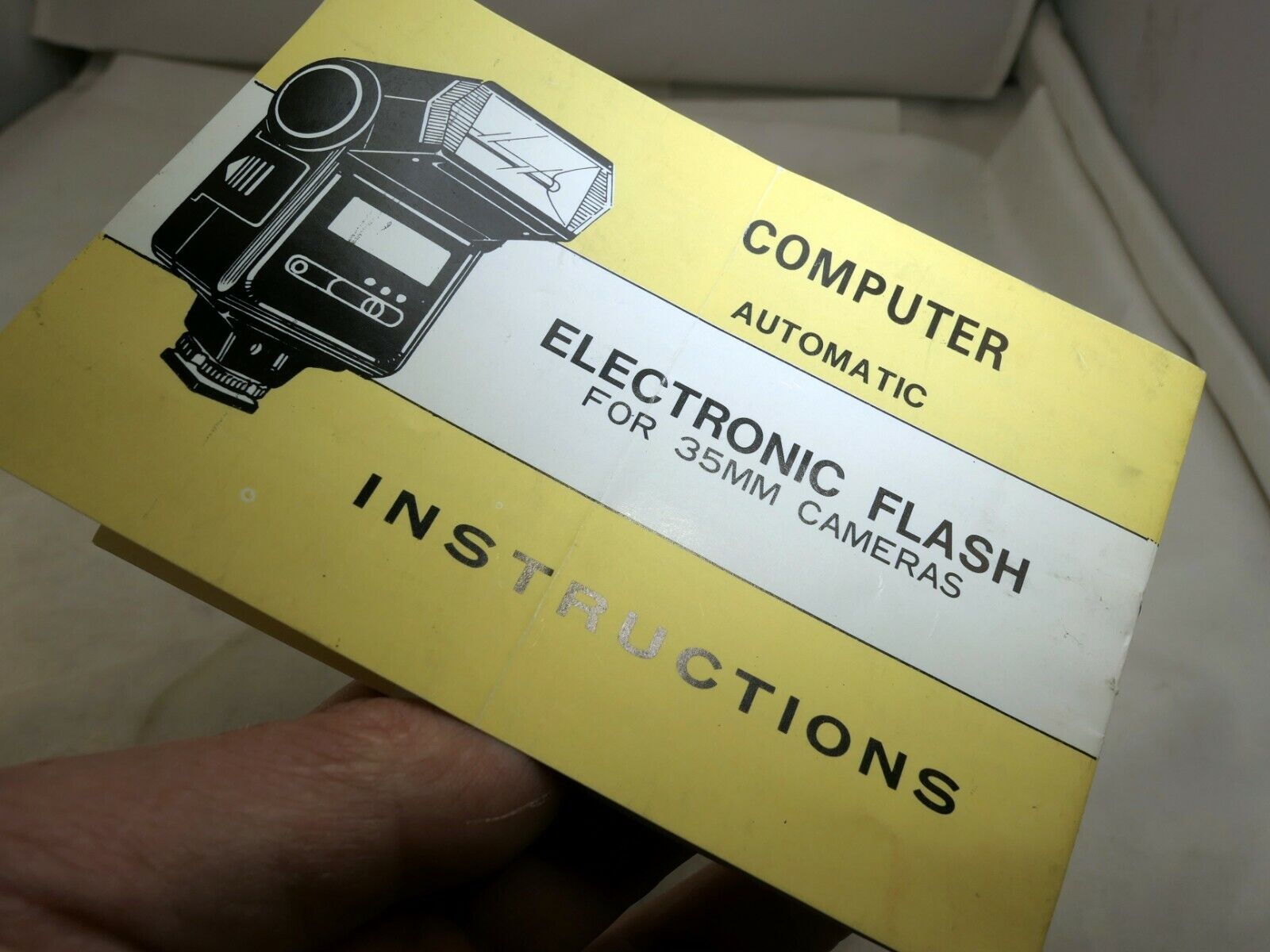 Computer Automatic Eletronic Flash Guide Owners Manual Instructions  English E