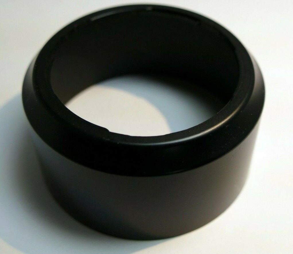 65mm ID plastic Lens Hood unknown brand  twist on type for telephoto