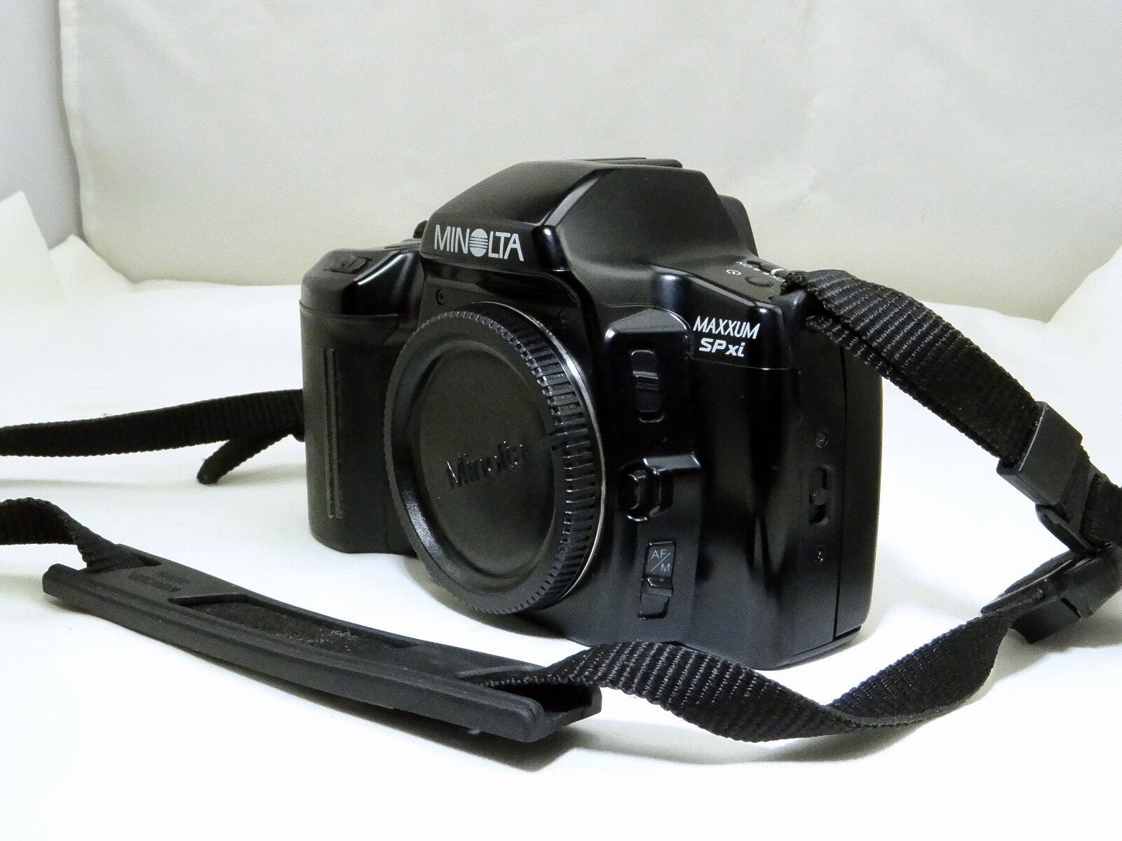 Minolta Maxxum SPxi SLR camera body only SP-xi