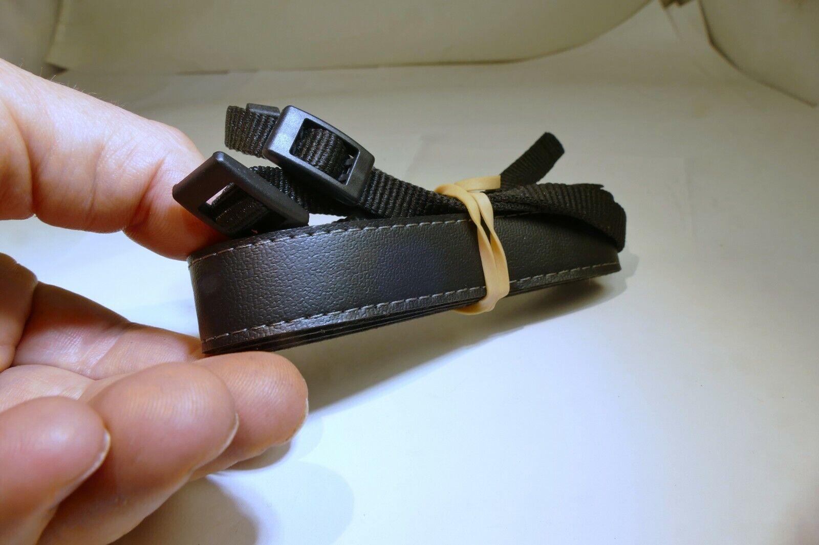 Panasonic LUMIX G DMC-G1 3/4" 2cm wide Neck Shoulder camera Genuine OEM Original