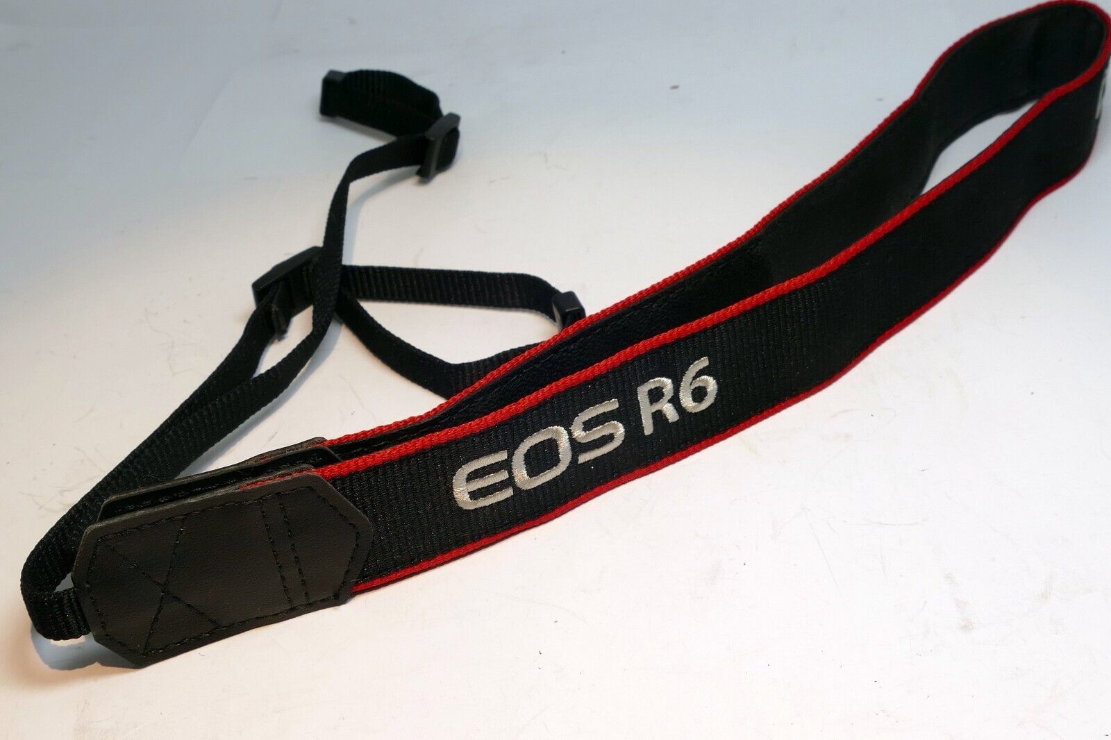 Canon EOS R6 Digital Camera Neck Shoulder Strap Black-Red - -  Genuine OEM