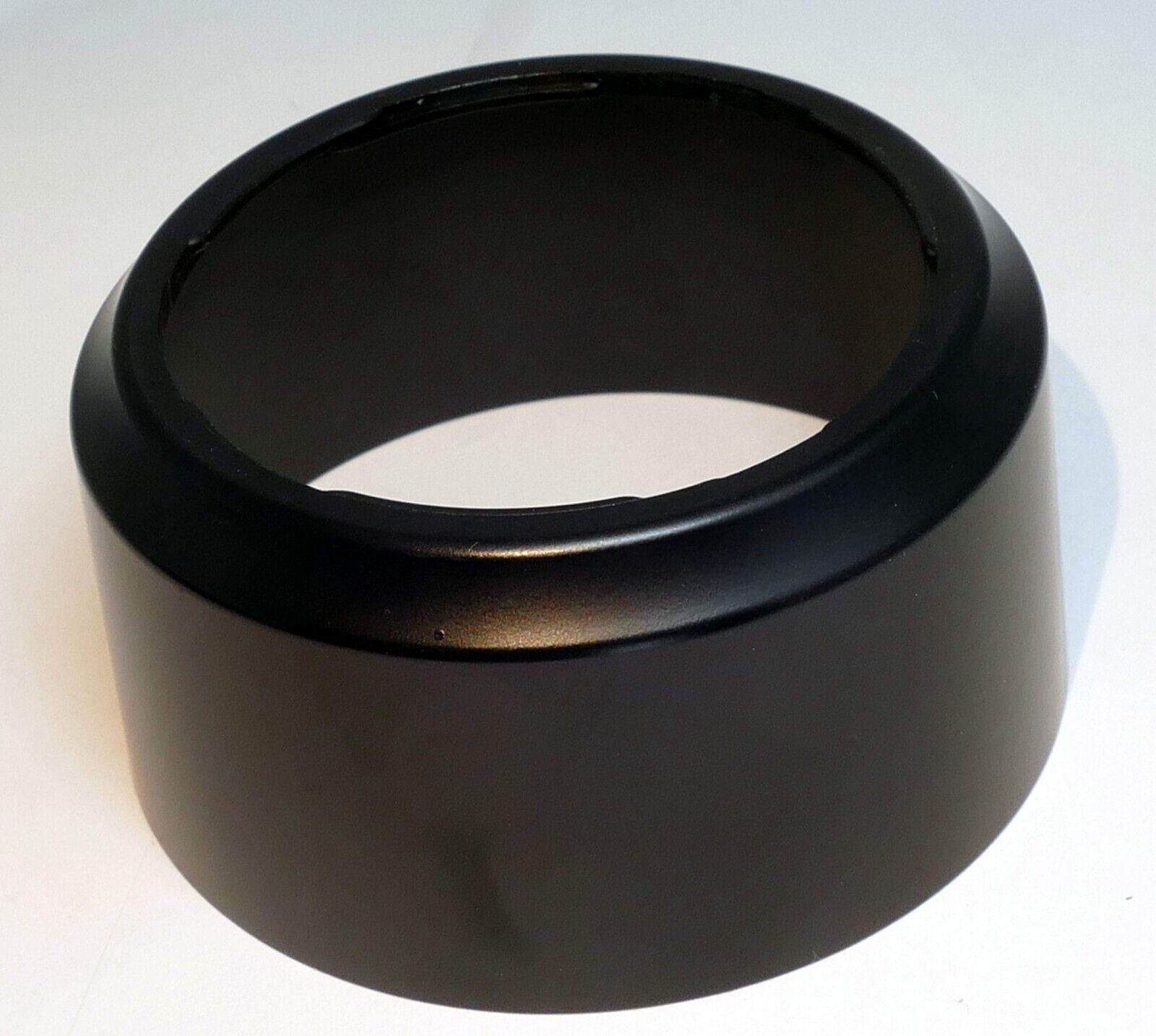 Plastic  55mm Lens Hood twist on type