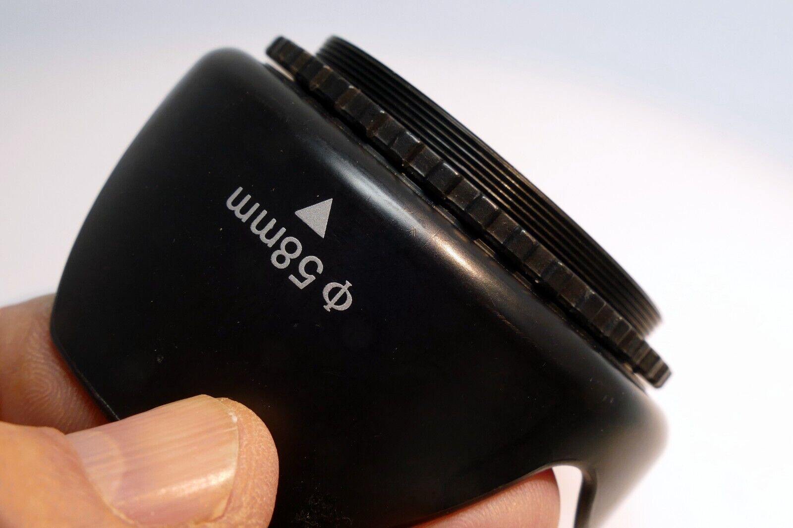 58mm Tulip  Petal shaped Lens Hood Shade for 18-55mm IS lenses