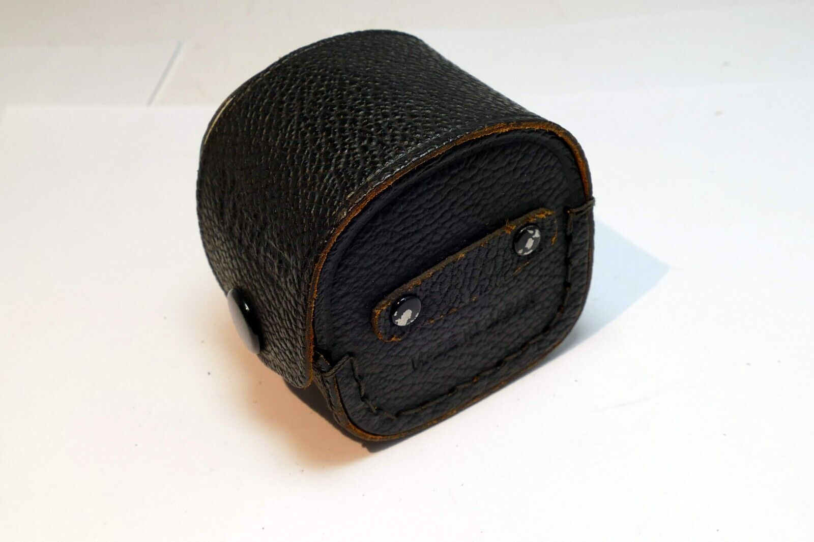 Vivitar small case for  2X teleconverter M42 lens