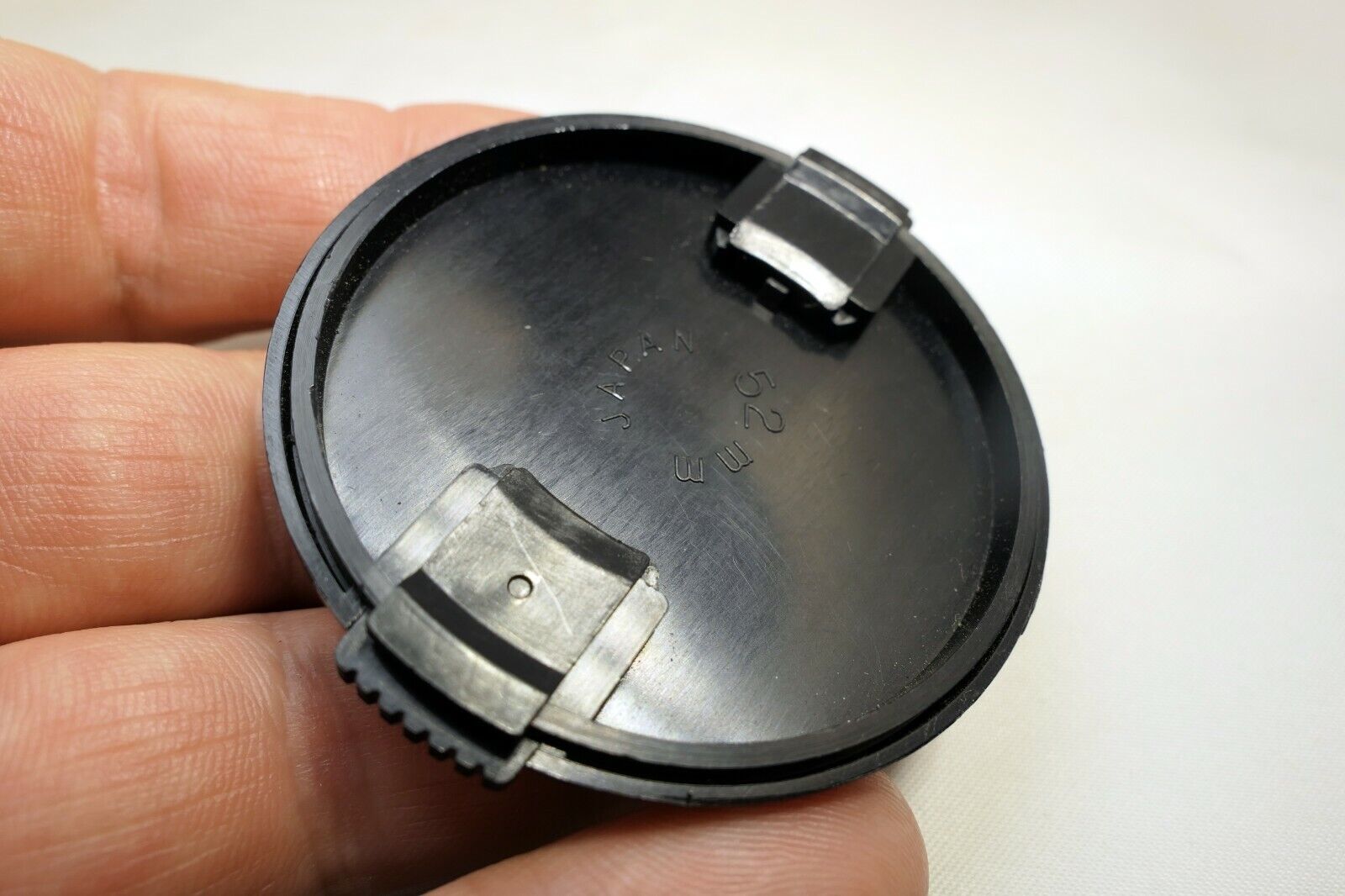 Vivitar 52mm Front Lens Cap snap on type for 100mm f3.5 macro 50mm f1.7