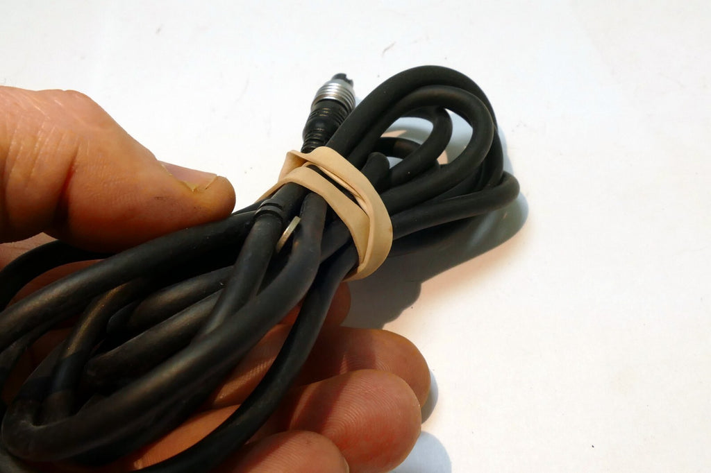 Olympus OM Film Camera System TTL Auto Cord Flash Sync Cable ( 2 meter- 5 pin)