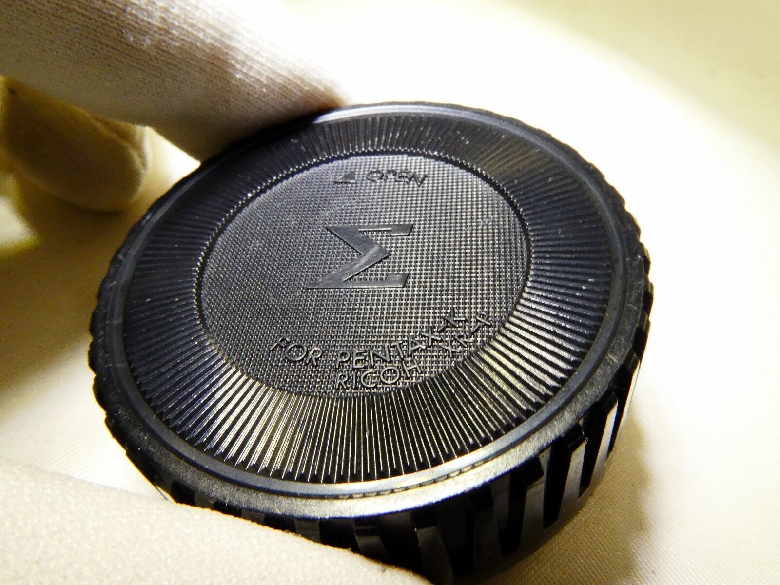 Sigma K PK KR  bayonet lens mount Rear Lens Cap for Pentax Ricoh XR twist on