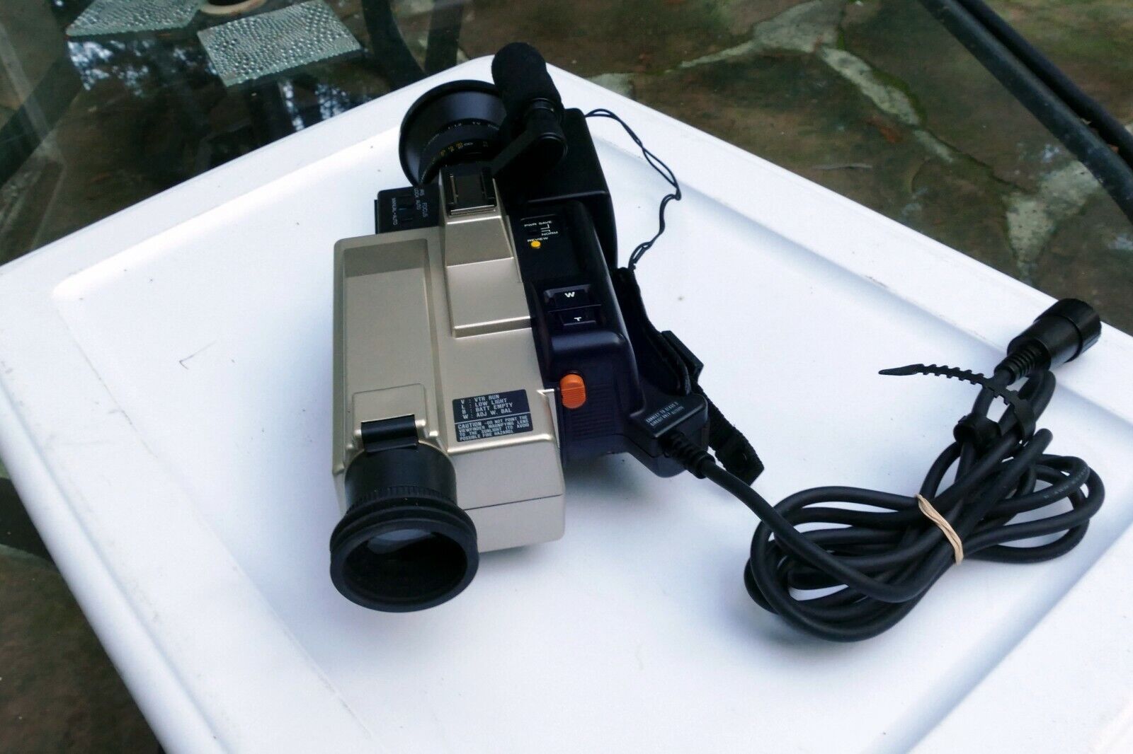 Hitachi VK-C840 Color Video camera 8.5-51mm f1.2 lens  - AS IS not tested