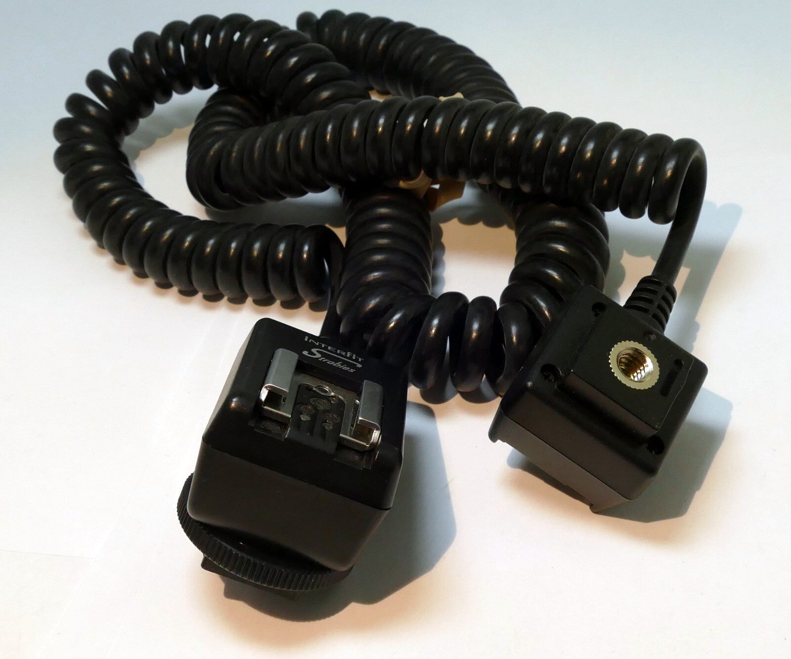Interfit Strobies TTL Sync Cord 12 Ft Cable Multi-Fit EOS EF/R Nikon D/ Z