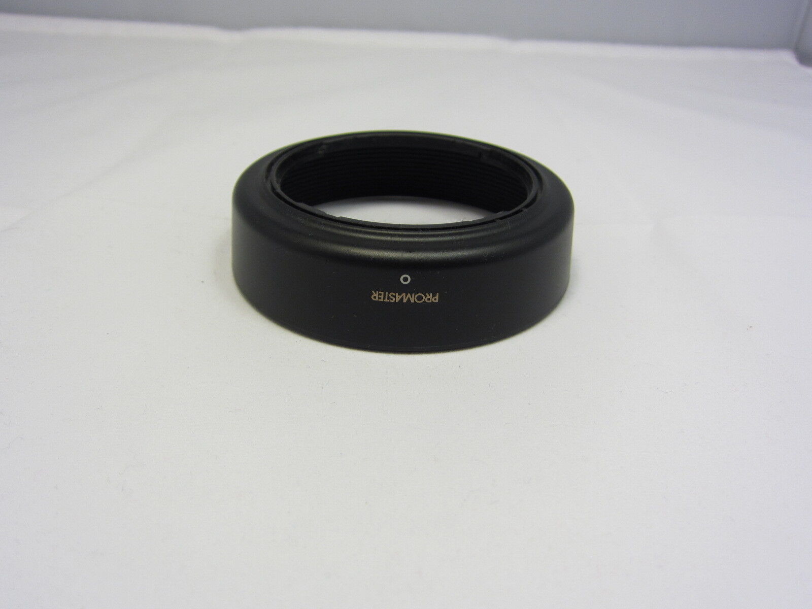 28-80mm AF PROMASTER Plastic 62mm Twist on Lens Hood N101025