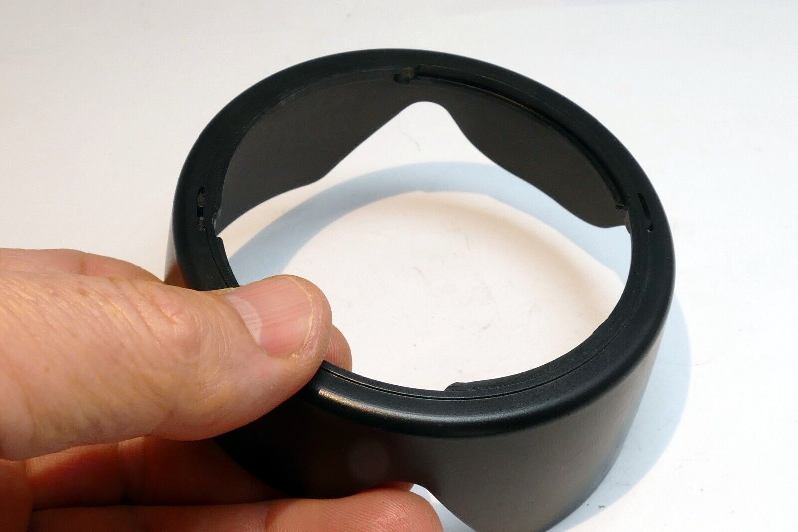 Replacement EW-73B Lens Hood Shade for 17-85mm f4-5.6 IS EF-S  18-135mm f3.5-5.6