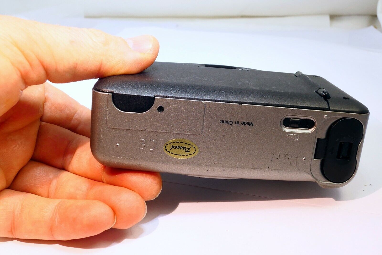 Bell & Howell Big Finder auto focus point and shoot Camera BF 905