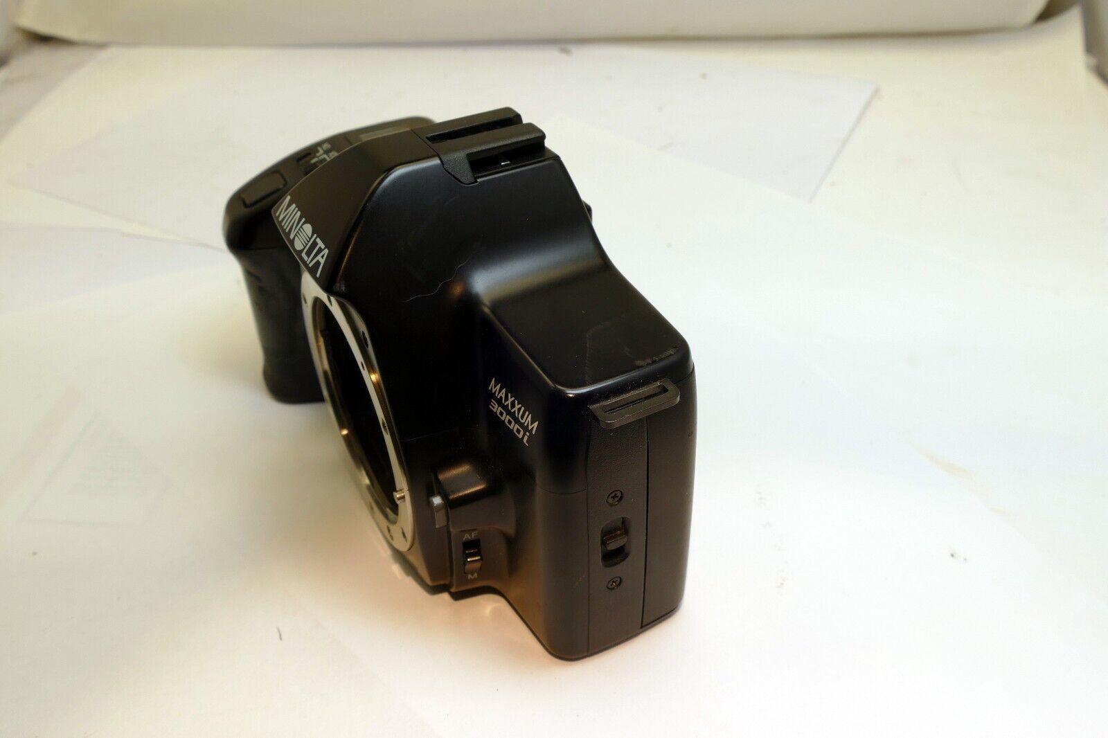 Minolta 3000i 35mm SLR Camera Black (Body Only) - AS IS AS Found Parts or Repair