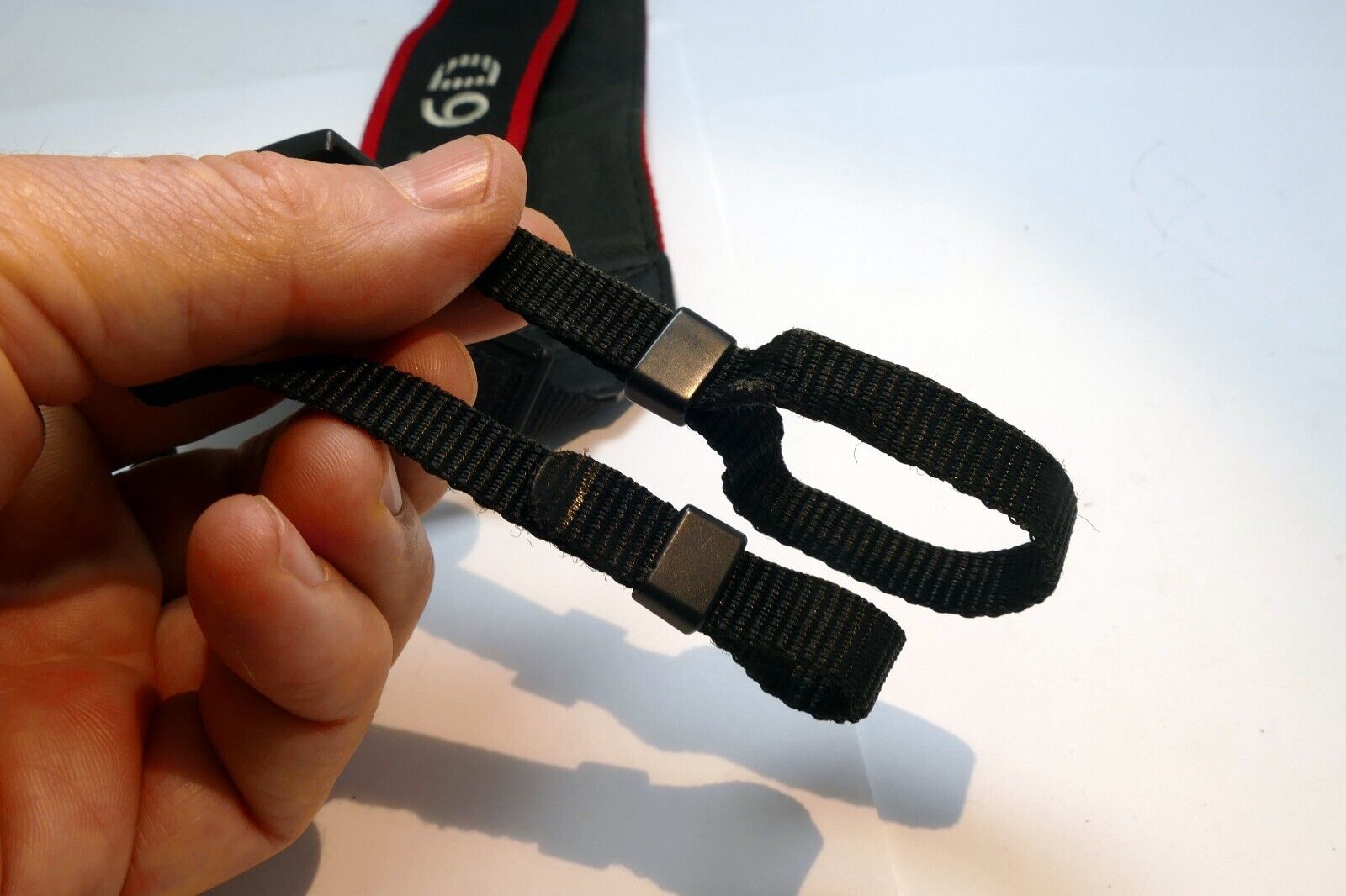 Canon EOS 6D Camera Shoulder Neck Strap Black 4cm wide -  Genuine OEM