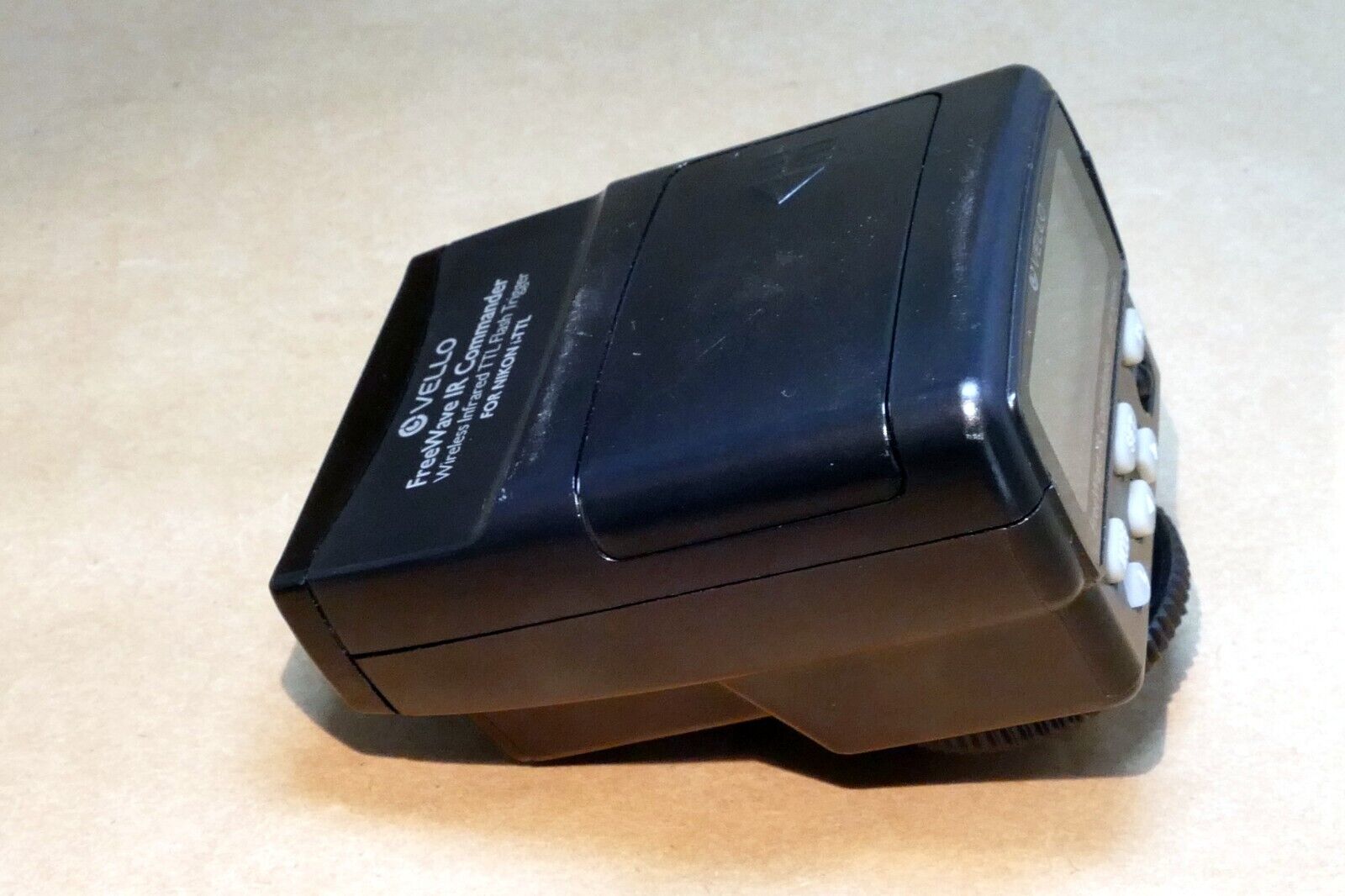 VELLO FREEWAVE IR COMMANDER WIRELESS flash control for NIKON i-TTL SB-900 910