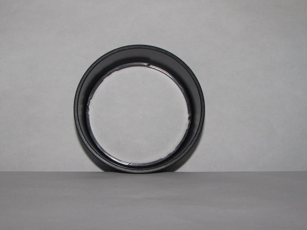 Unknown brand 64.5mm ID twist on  Lens Hood B11011