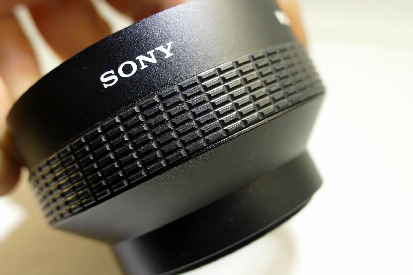 Sony VCL-0752B Wide Conversion Lens X0.7X with 52mm thread AUX