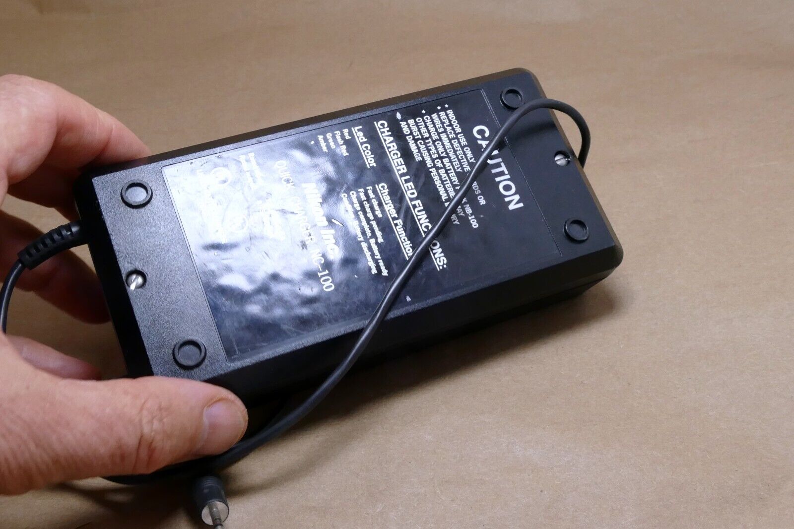 Nikon NC-100 Quick  Battery charger