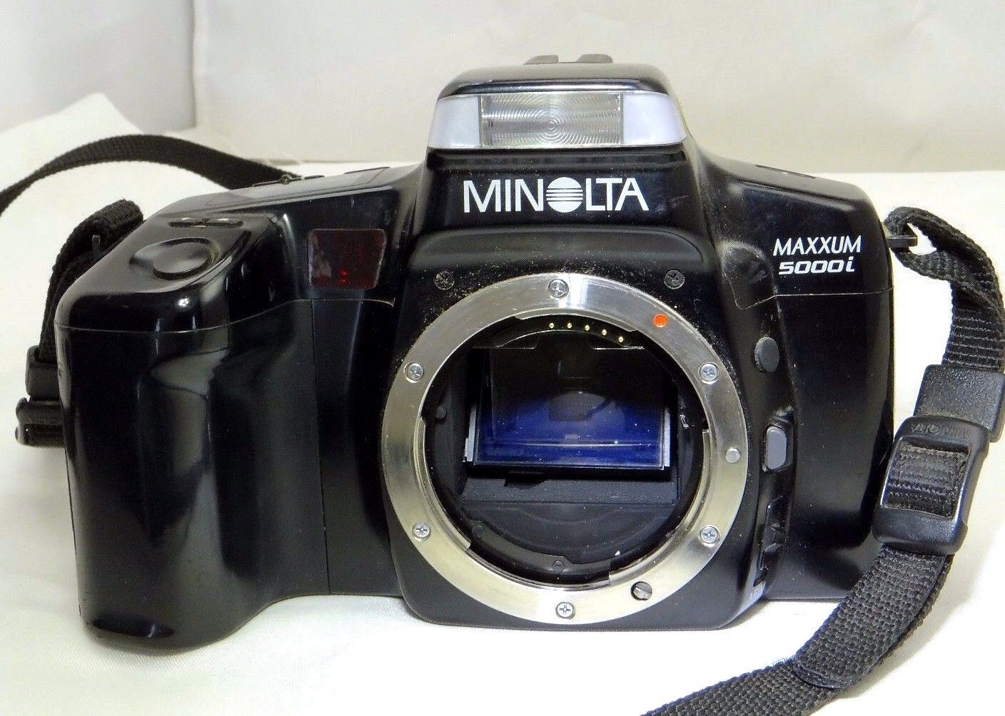 Minolta Maxxum 5000i 35mm SLR Film Camera AS IS parts repair