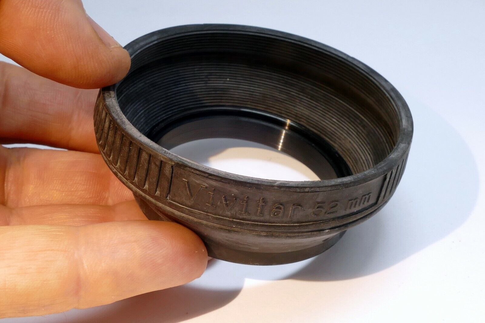 Vivitar 52mm RUBBER HOOD SHADE screw in type collapsible vintage for 50mm f1.8