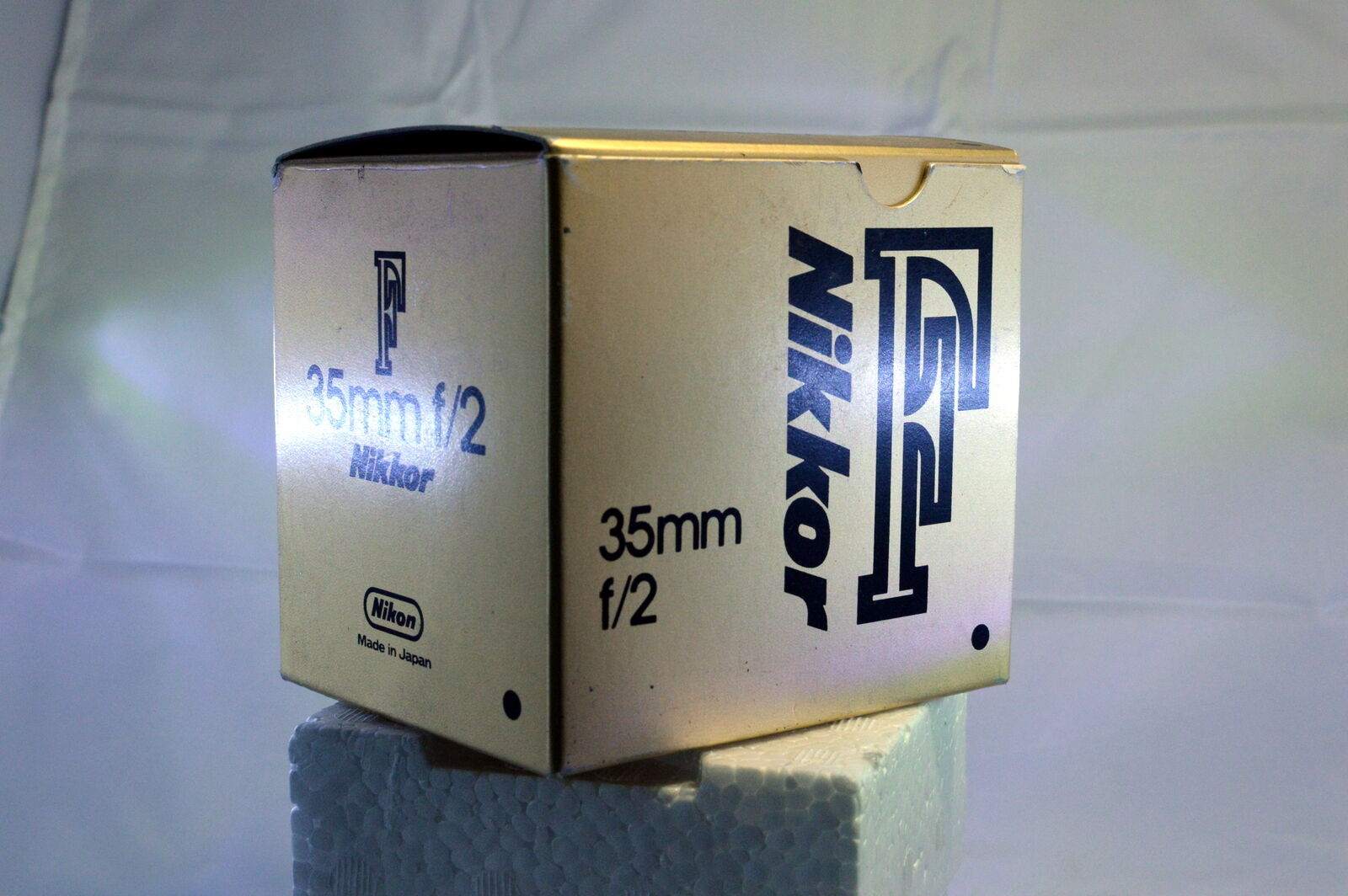 empty box for Nikon 35mm f2.0 F Nikkor lens Ai with foam insert 1:2 f2