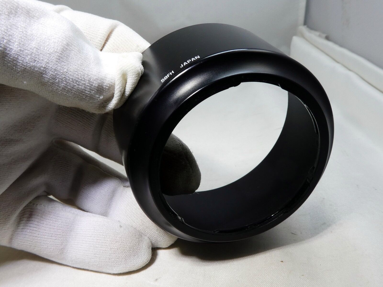 Tamron 58FH Lens Hood Shade Twist on Lens Hood for 70-210mm f4-5.6 AF & Adaptall