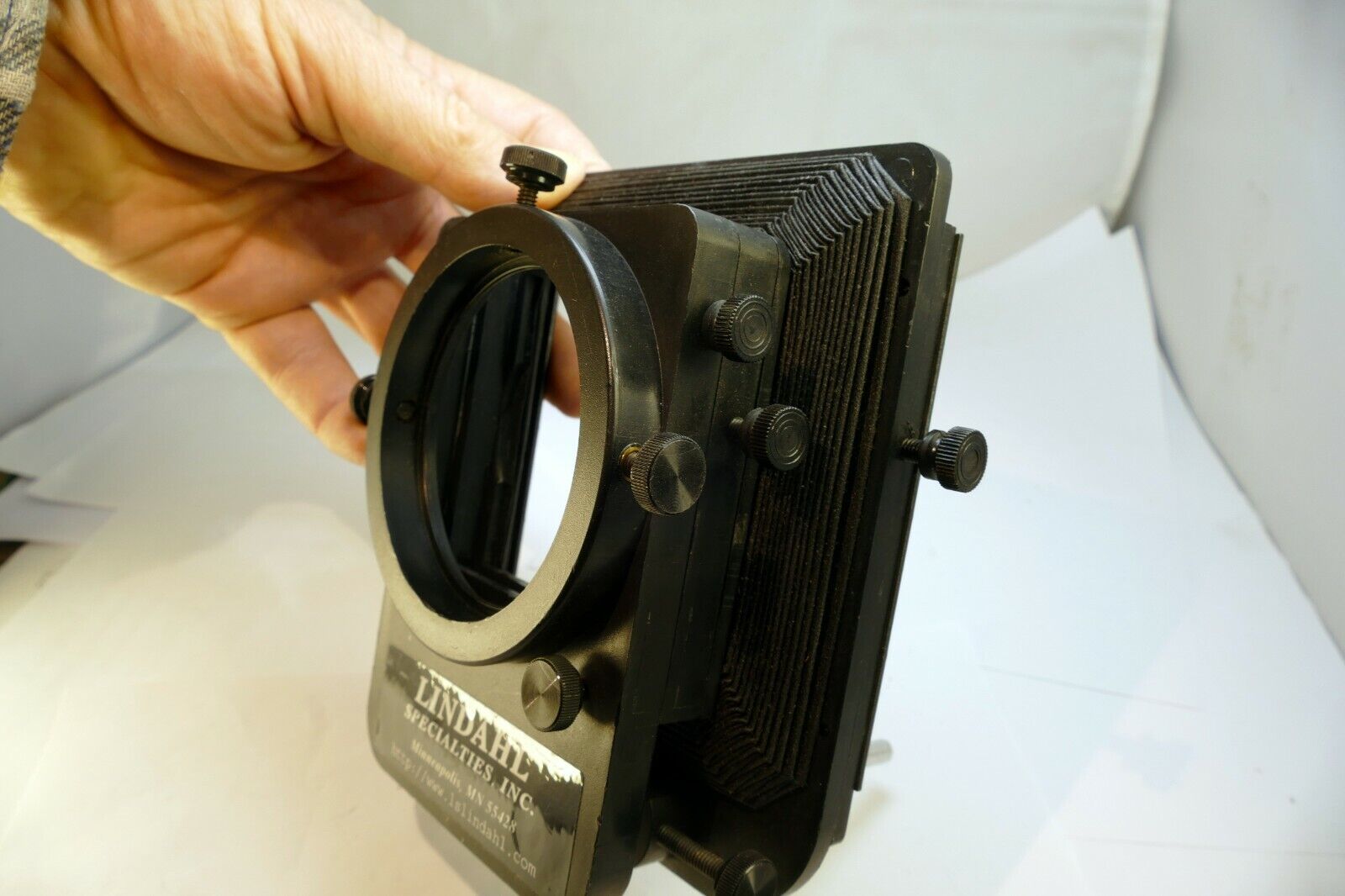 Lindahl Bellows Hood Vignetter System Double Slot 3" square filter