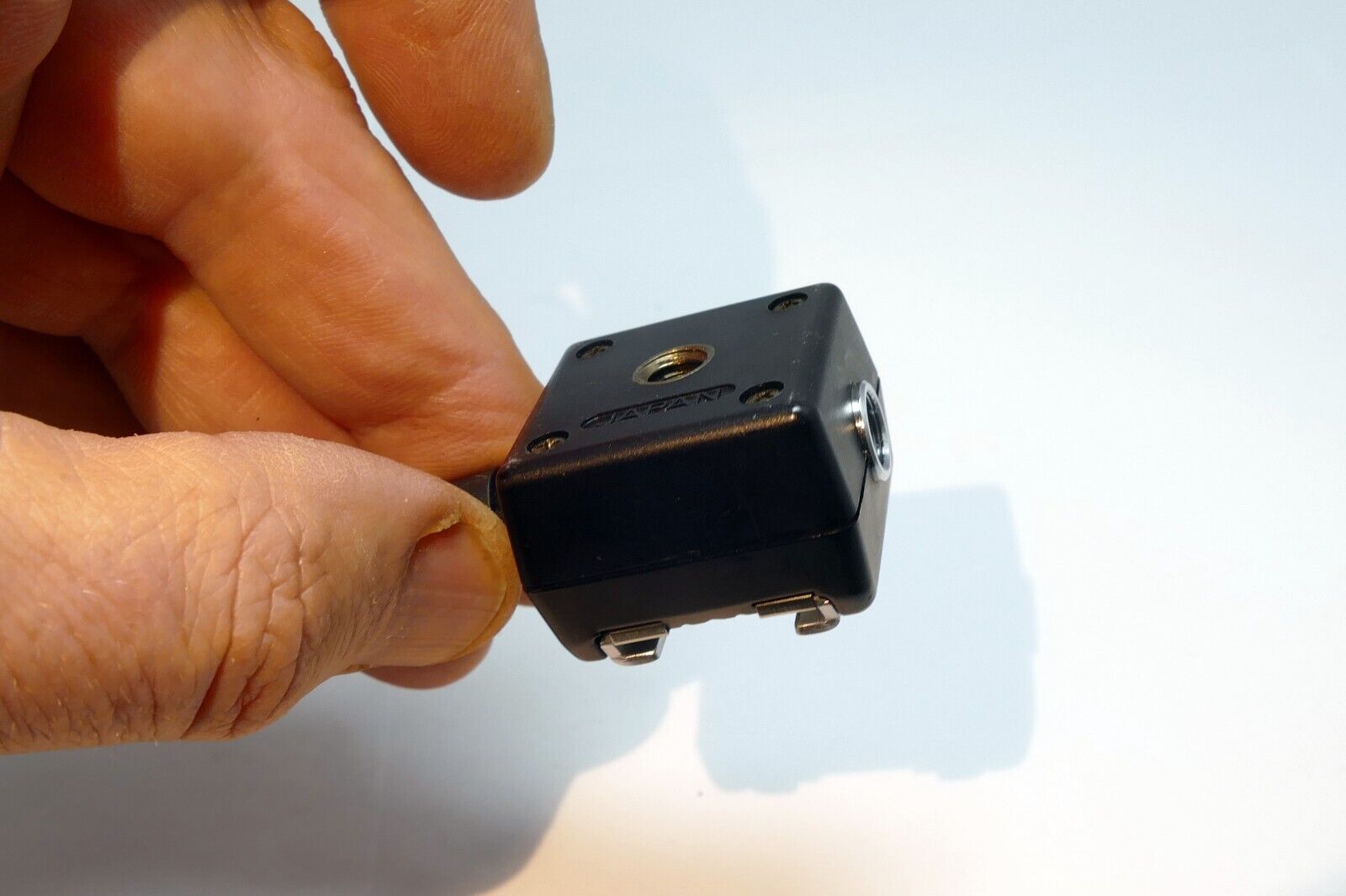 Nikon Multi-Flash Adapter For E900S/ E950 AS-E900