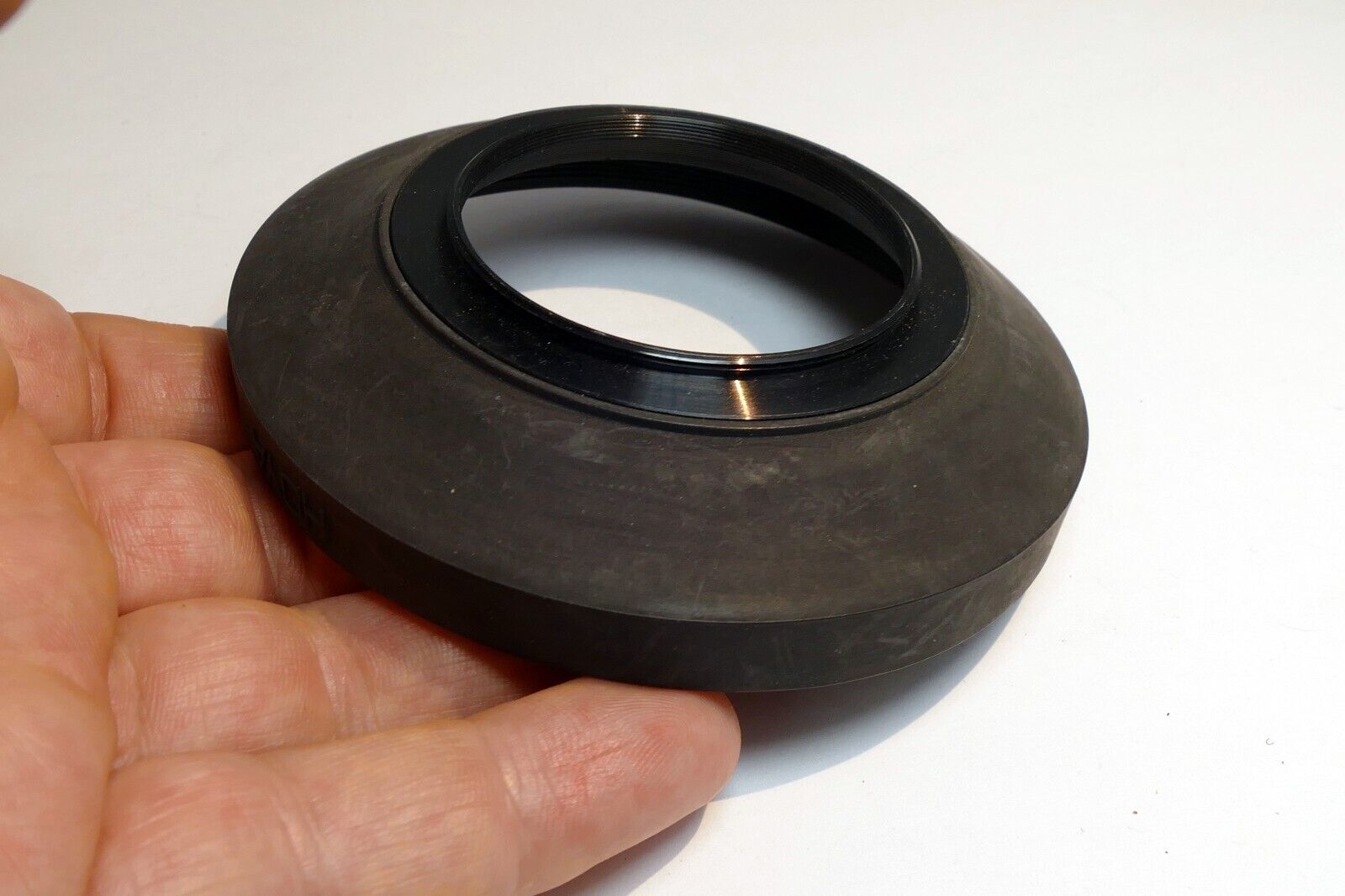 Hoya 52mm Rubber Lens Hood Shade for wide angle 28mm f2.8 lenses