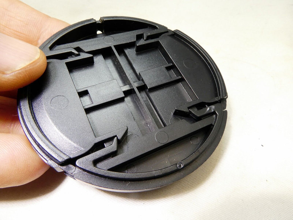 Promaster Front Lens Cap 67mm snap on type