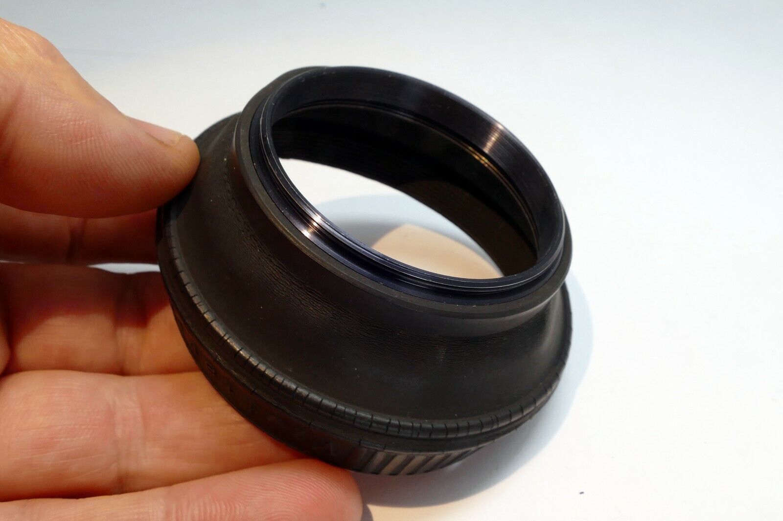52mm Collapsible Rubber Lens Hood Shade screw in type collapsible f1.7 50mm