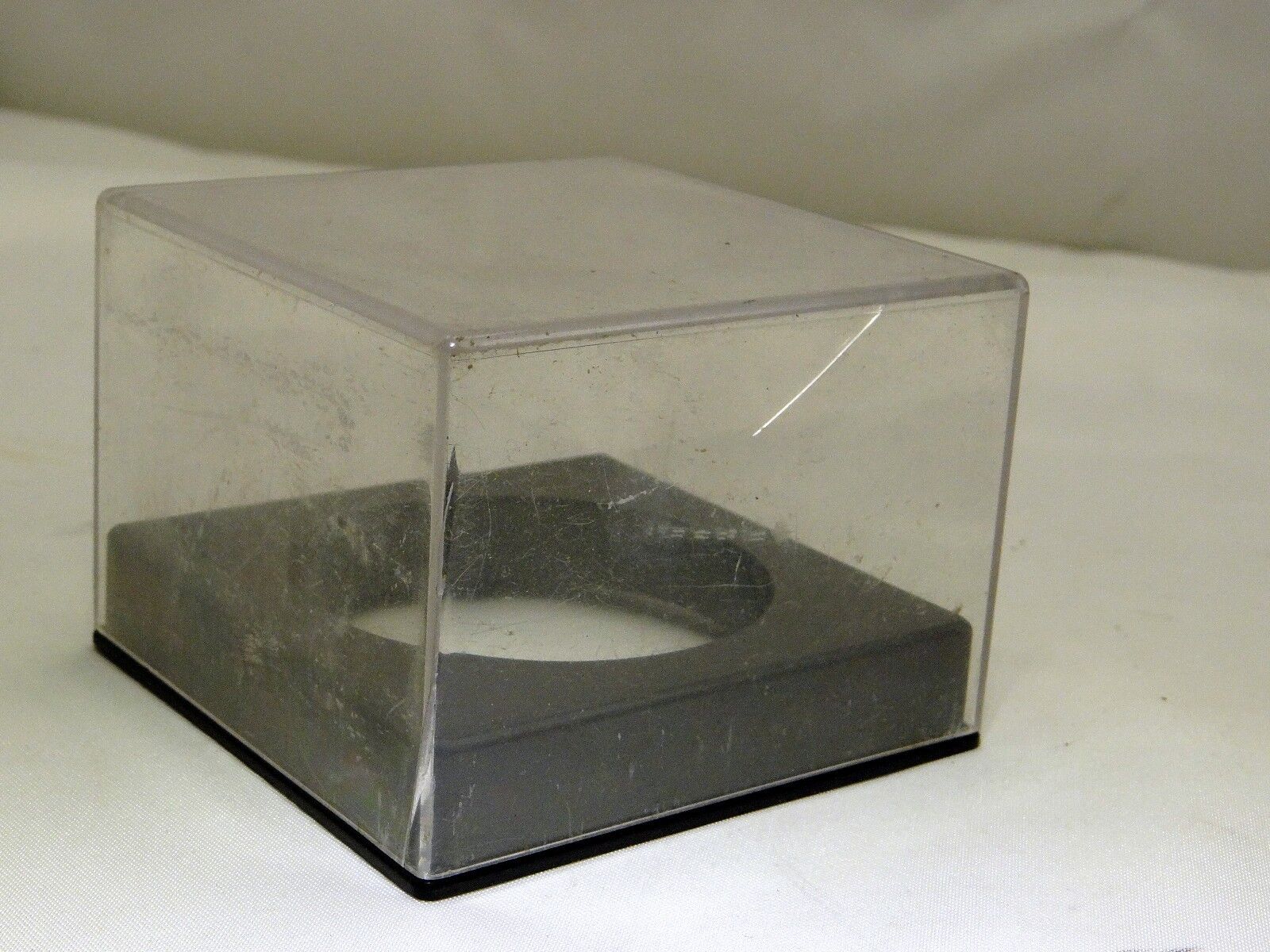 Plastic Lens Case for camera accessory vintage 7X7X5 cm