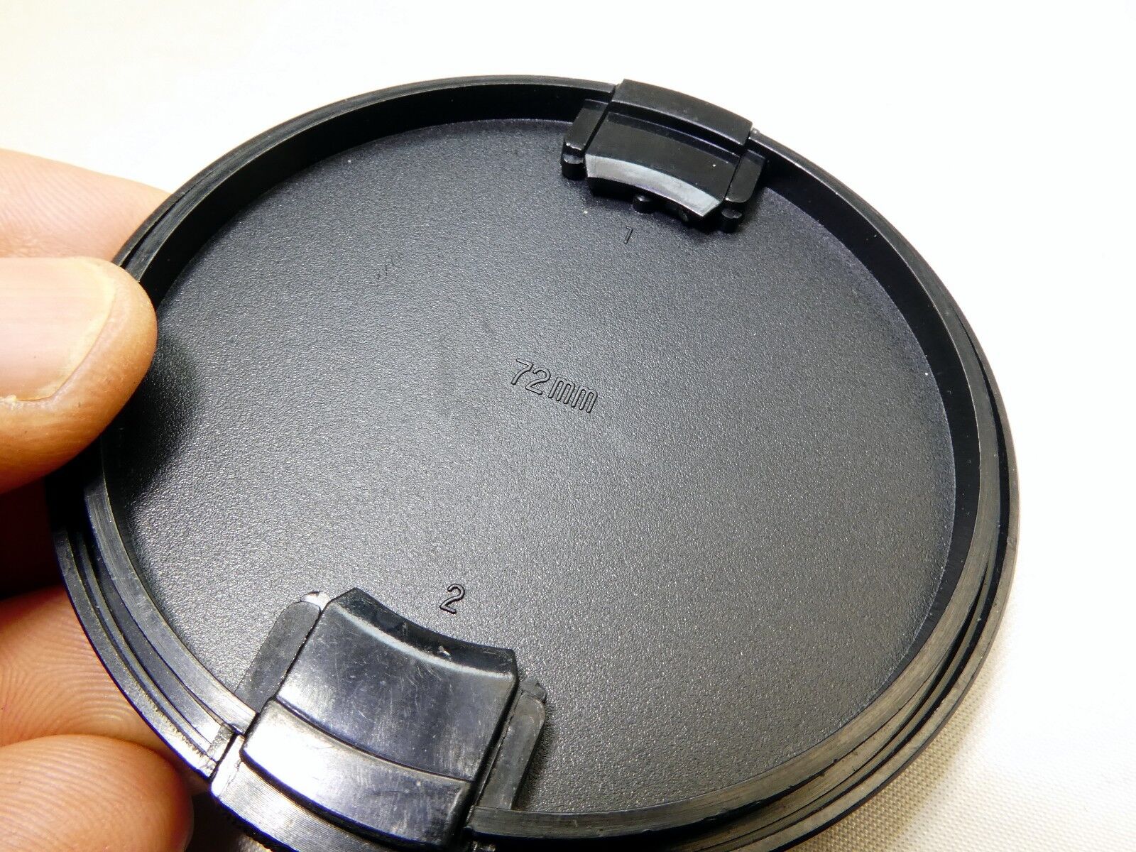 Samyang 72mm Lens Front Cap snap on type 18-28mm