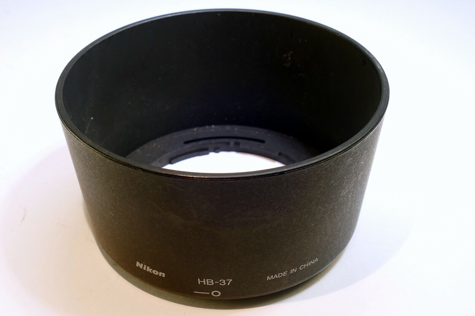 HB-37 Lens Hood Shade for Nikon 55-200mm F4-5.6G ED-IF AF-S DX VR Genuine OEM
