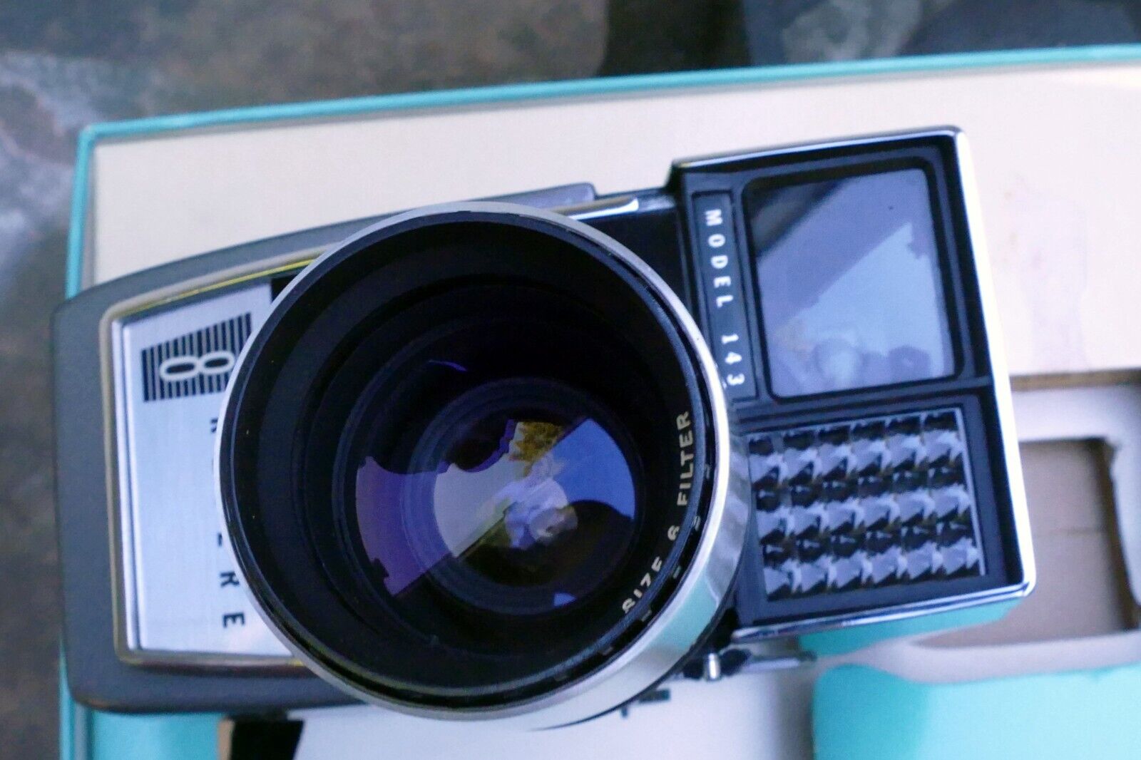 Revere 8 Eye-Matic 8mm Spool Model 143 Power Zoom w/ f1.8 Raptar Lens - AS IS