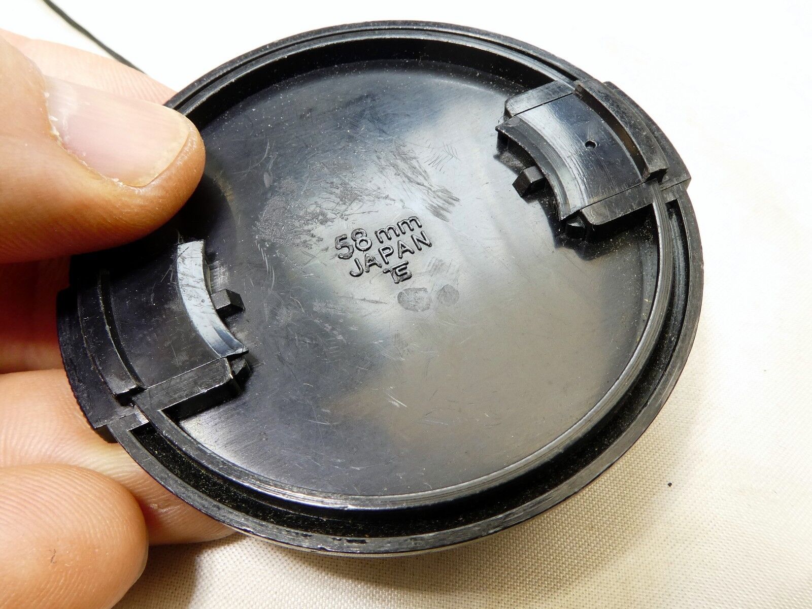 58mm Lens Front Cap w/ Keeper String  Black made in Japan