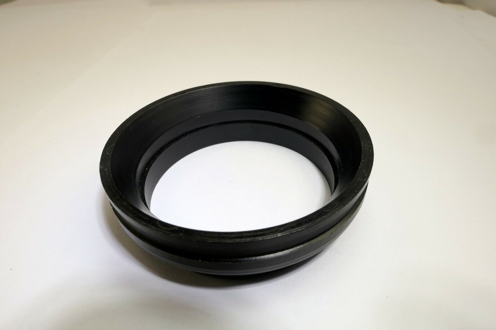 62mm Plastic ring for  Lens Hood Shade (incomplete item)