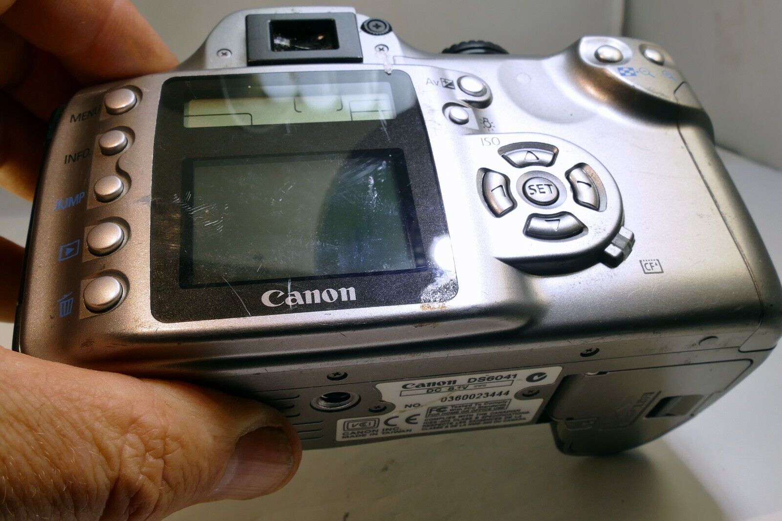 Canon EOS 300D 6MP Digital REBEL SLR Camera - Silver (Body Only) - AS IS - NO AF