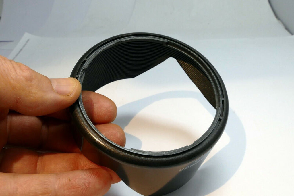 Tamron C8FH Lens Hood for 28-200mm f3.8-5.6 LD AF zoom  Original OEM