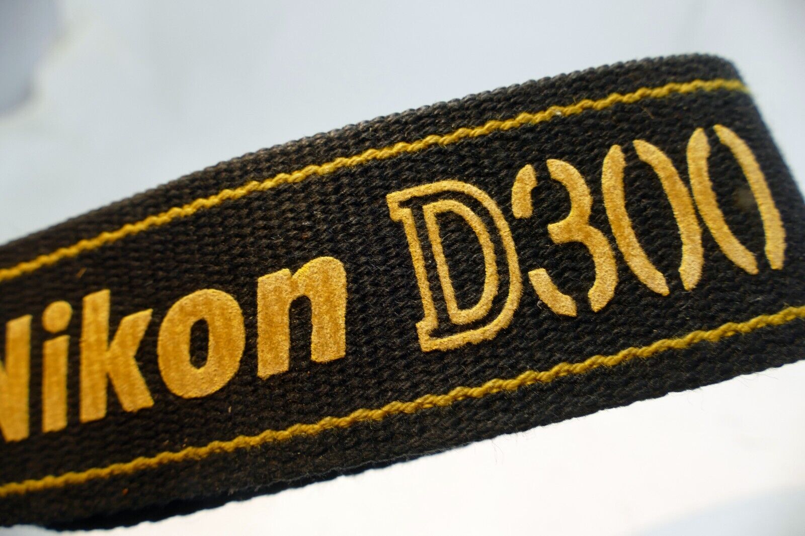 Nikon D300 AN-D300 Shoulder neck Strap for D300 camera - Genuine OEM